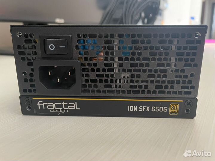 Fractal Design Ion SFX-L 650W Gold