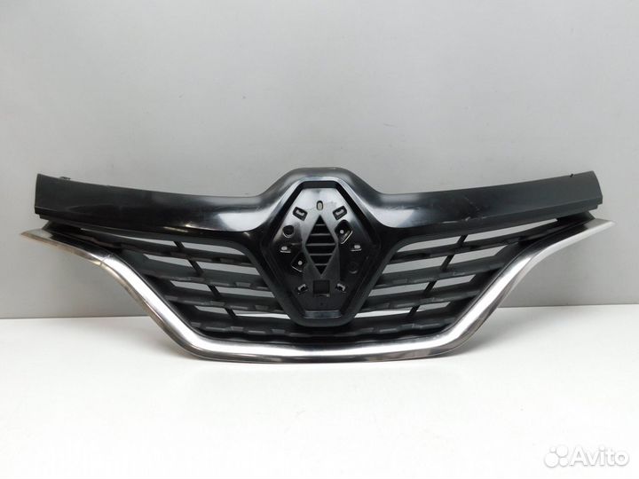 Решетка радиатора Renault Kaptur (83376)