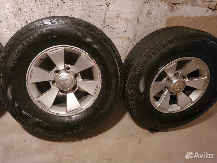 Yokohama Ice Guard G075 265/70 R16