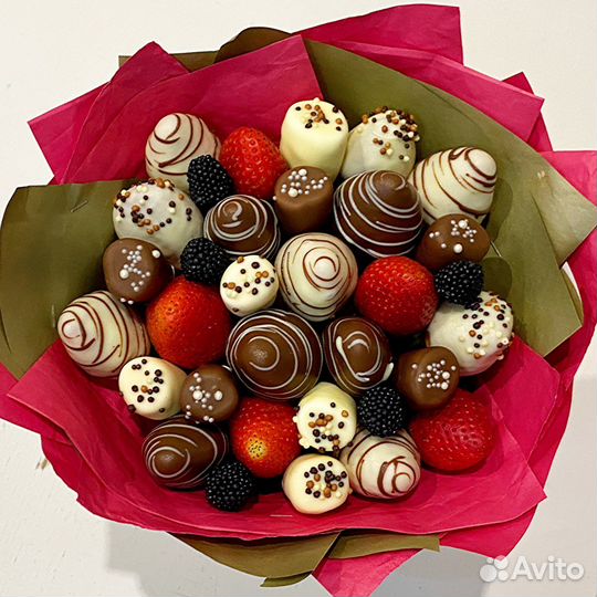 Клубничные букеты