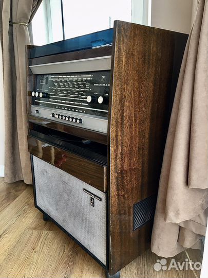 Ретро проигрыватель винила Романтика 105