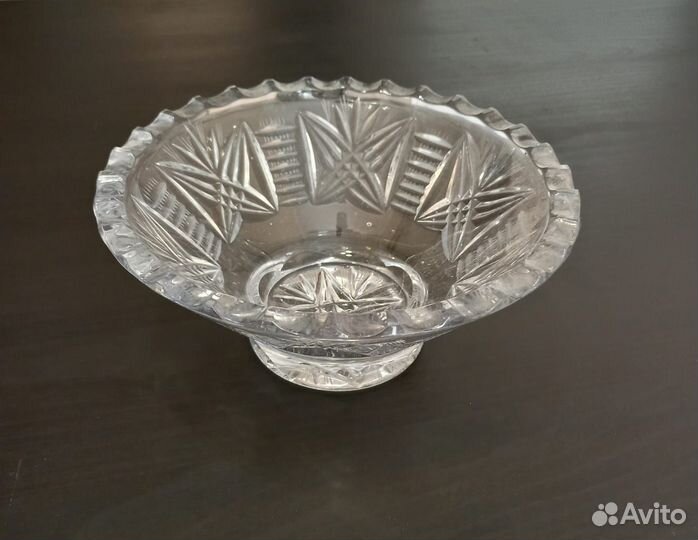 Ваза хрустальная