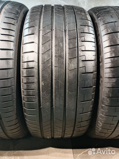 Pirelli P Zero 295/45 R20 и 255/55 R20 110Y