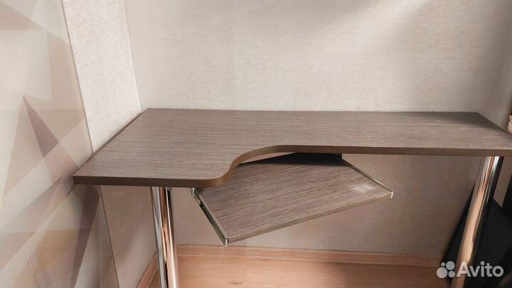 Компьютерный столик бу