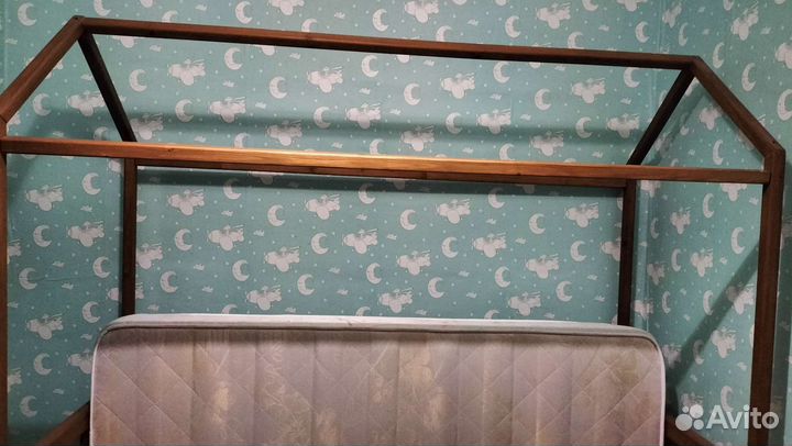 Детская кровать домик с матрасом