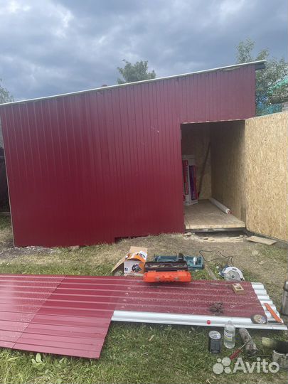 Бригада строителей