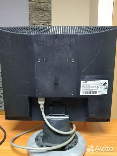 Монитор для компьютера 17 дюйма бу