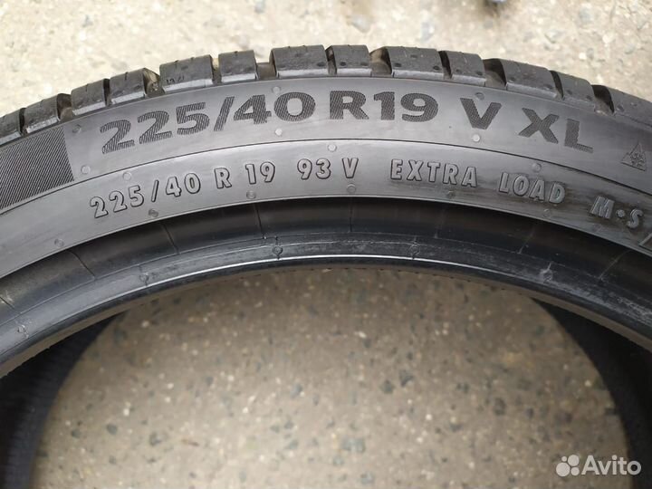 Continental WinterContact TS 860 S 225/40 R19 93V