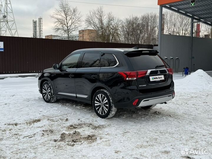 Mitsubishi Outlander 2.0 CVT, 2020, 42 000 км