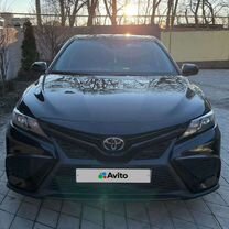 Toyota Camry 2.5 AT, 2021, 25 000 км, с пробегом, цена 2 700 000 руб.