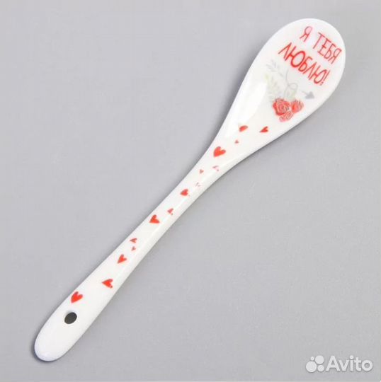 Кружка с ложкой в подарочной упаковке