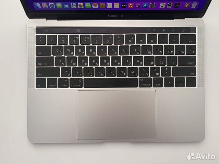 Apple MacBook Pro 13 touch bar