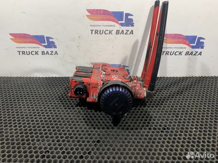 Кран уровня пола главный