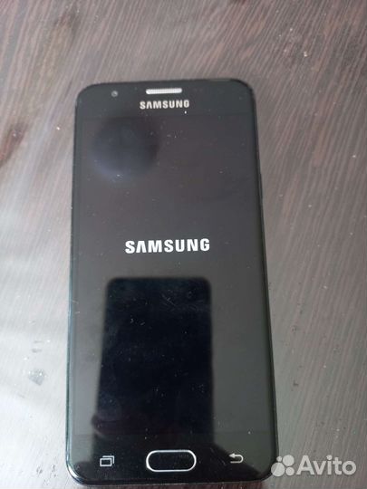 Телефон Samsung