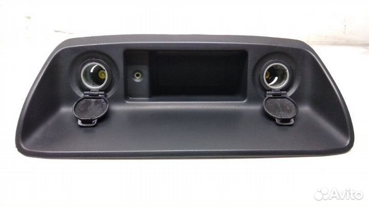 Накладка центральной консоли Nissan Armada 5.6