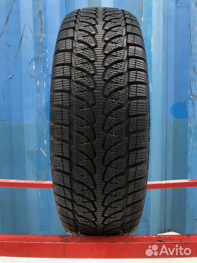 Bridgestone Blizzak LM-80 Evo 215/65 R16