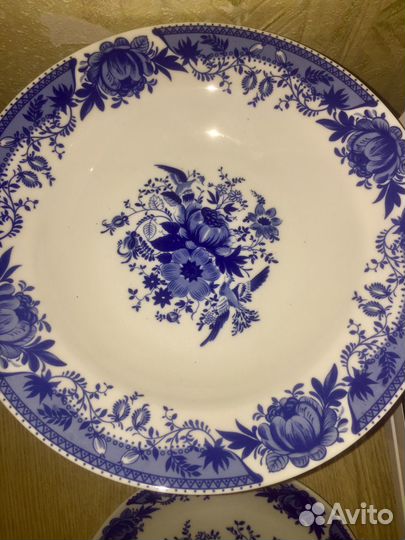 Набор посуды из гжели