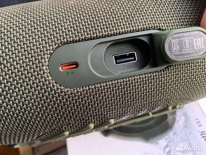 Противная колонка JBL Charge 5 Black