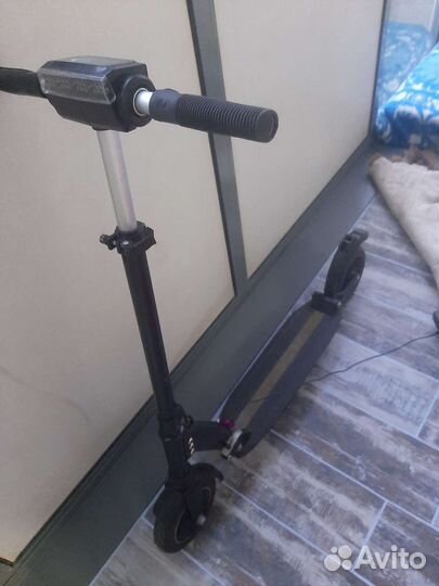 Самокат взрослый электрический бу