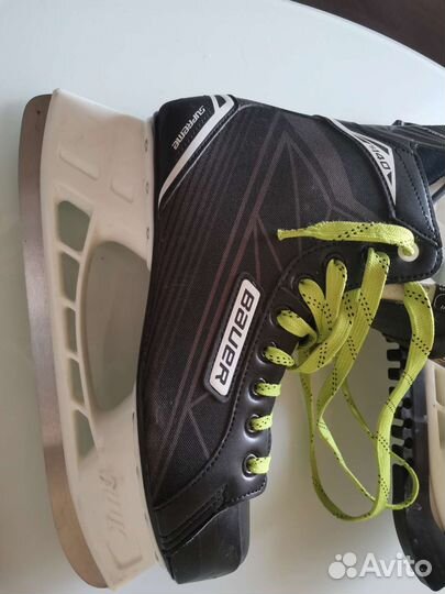 Хоккейные коньки bauer