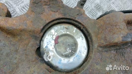 Ступица передняя правая volkswagen LT 2 Sparka (80