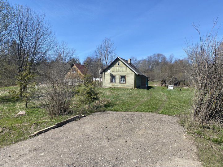 Дом 50 м² на участке 23 сот.