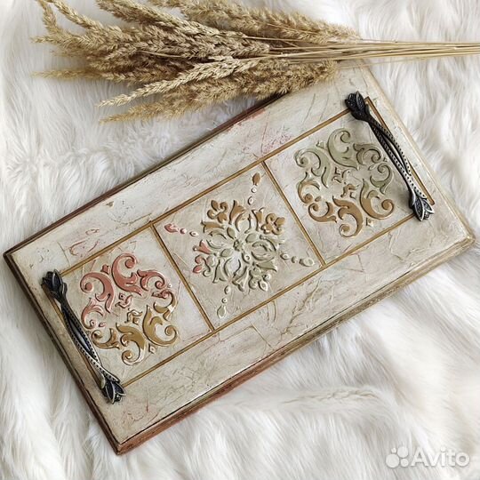 Поднос деревянный