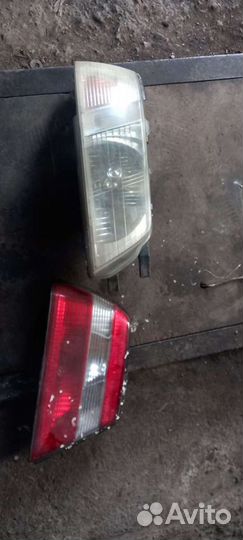 Фара nissan блюберд