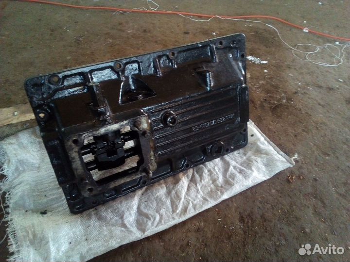 Крышка кпп маз