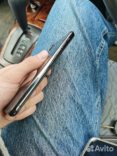 iPhone X, 256 ГБ