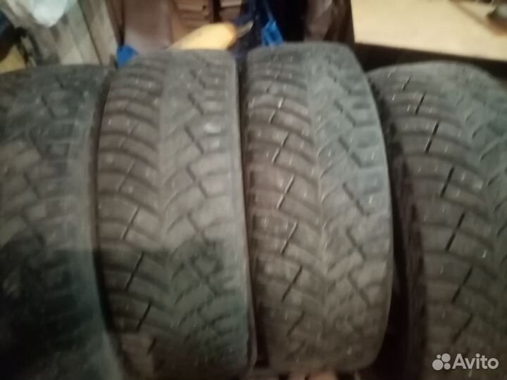 Michelin X-Ice North 4 195/65 R15