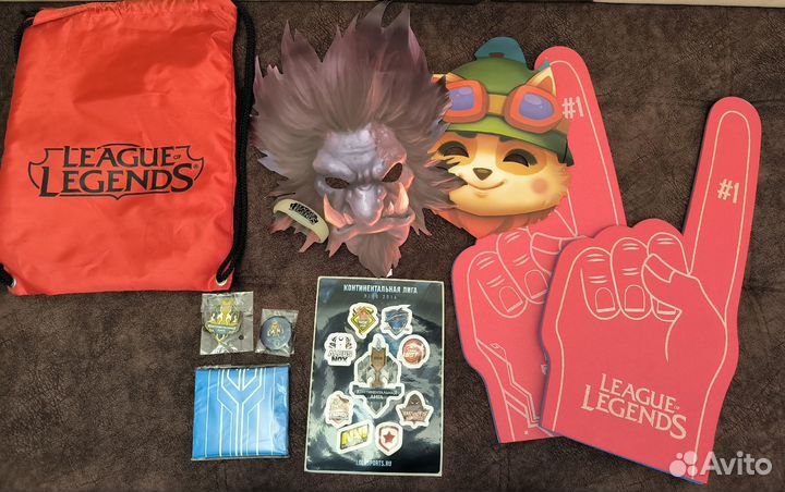 Мерч по league of legends