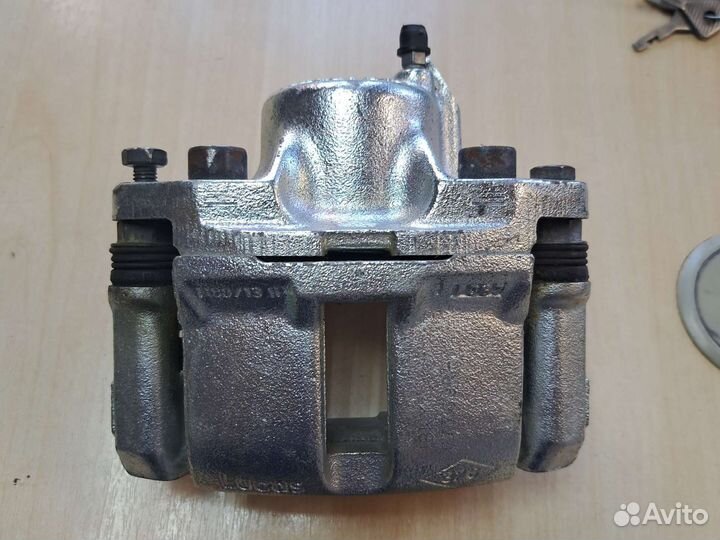 Суппорт Renault logan 1