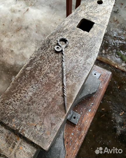 Кованая, однозубая вилка, шило