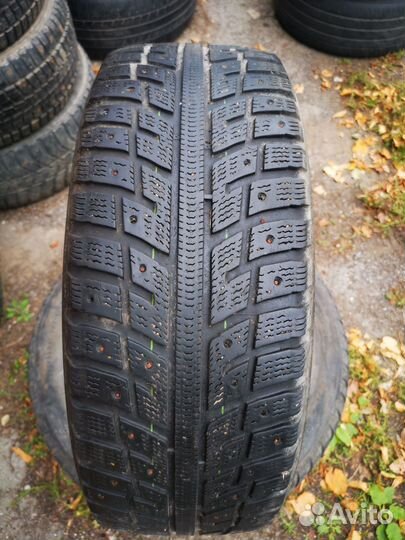 Kumho I'Zen KW22 215/55 R17 98