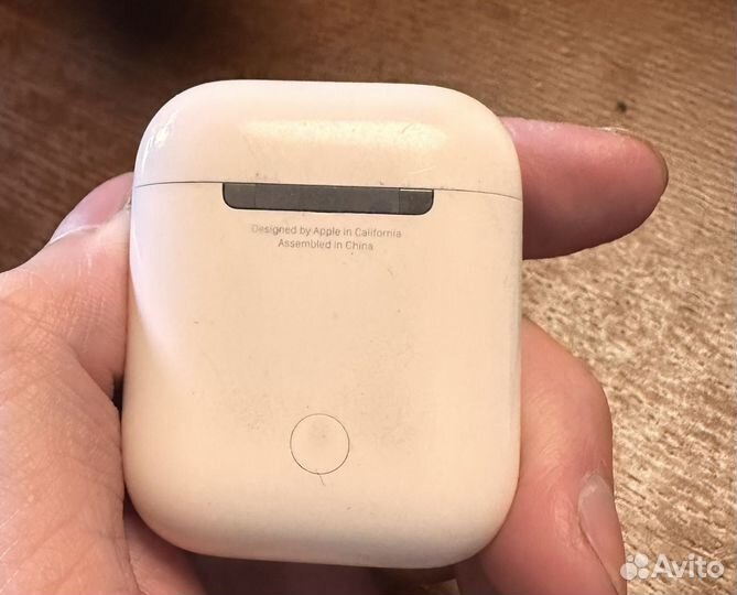 Беспроводные наушники apple airpods