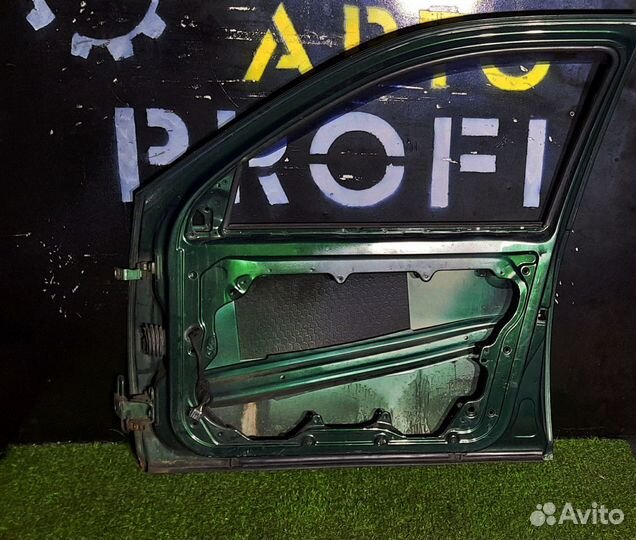 Дверь передняя правая Volkswagen Golf IV