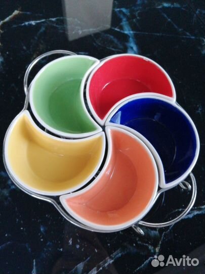 Менажница (чашечки на подставке)