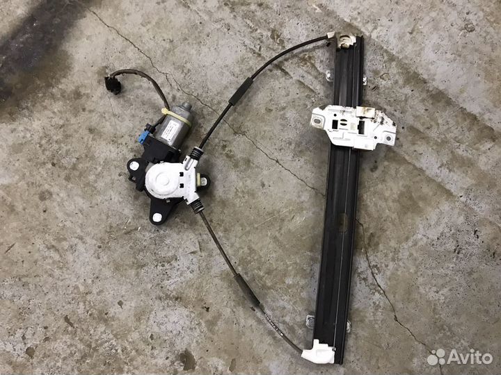 Стеклоподъемник правый Chevrolet Spark m 200