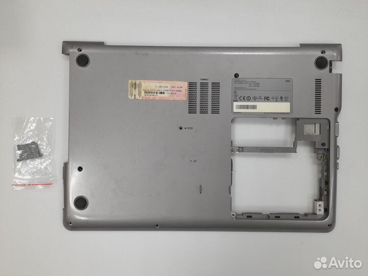 Поддон BA75-03721B Samsung NP530U4C