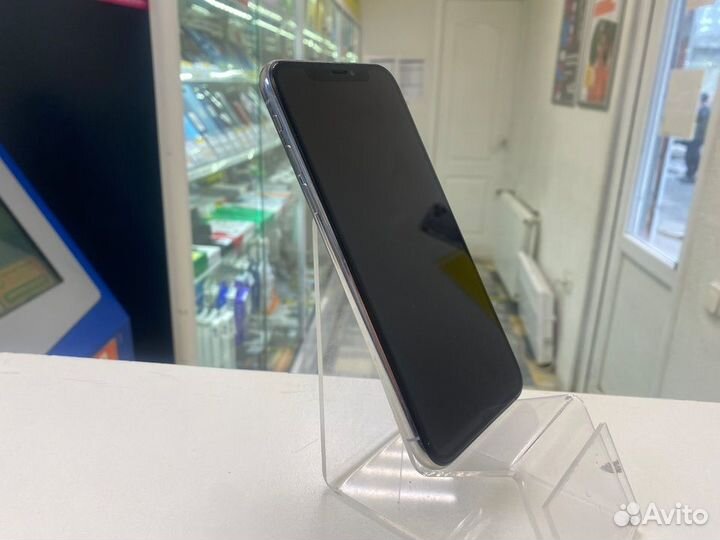 iPhone X, 256 ГБ
