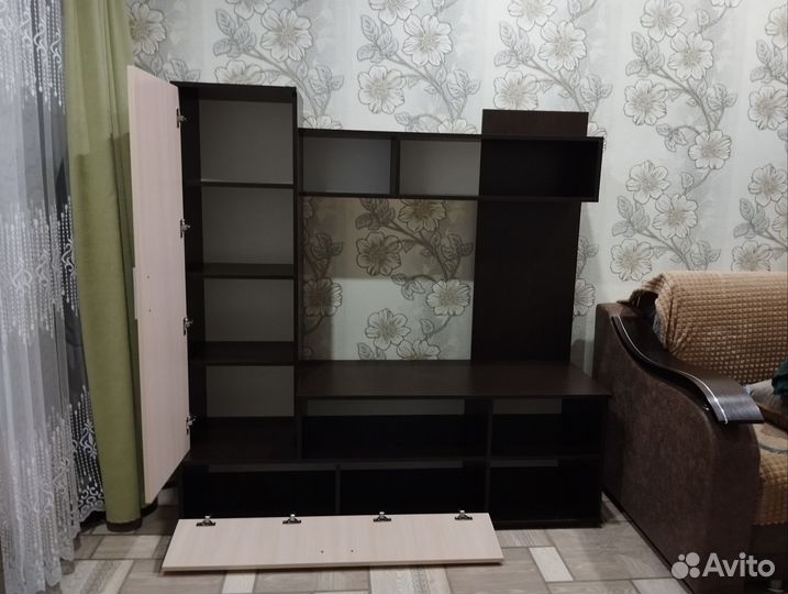 Шкаф для телевизора