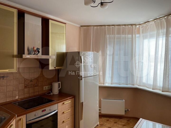 2-к. квартира, 52 м², 10/17 эт.