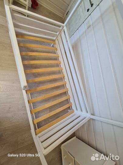 Кровать домик