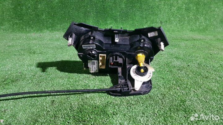 Блок управления климат-контролем Hyundai Solaris