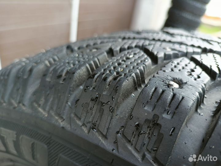 Bridgestone Ice Cruiser 7000 185/60 R15