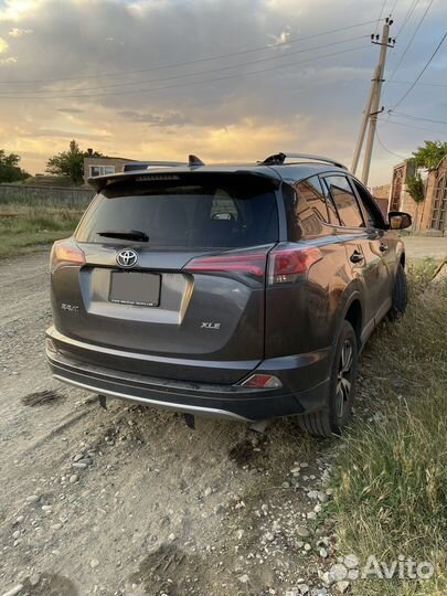 Toyota RAV4 2.5 AT, 2017, 220 000 км
