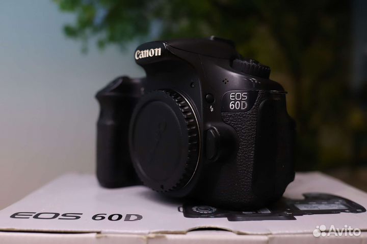Зеркальный фотоаппарат canon 60d