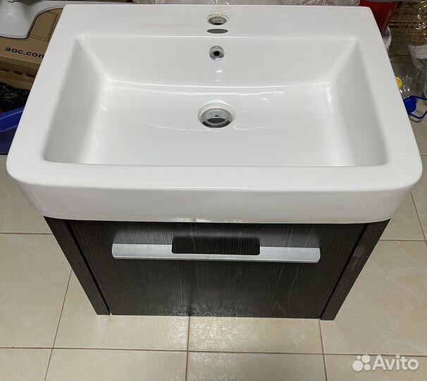 Тумба для ванной с раковиной Cerutti б/у