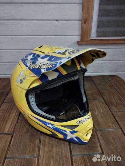 Кроссовый мотошлем TLD M